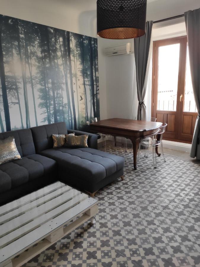 Nuevo Elegante Piso Vintage En Plena Plaza Mayor Madrid Exteriör bild