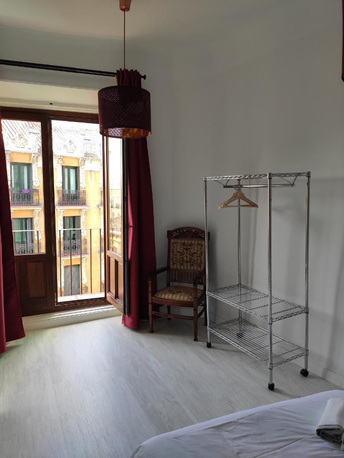 Nuevo Elegante Piso Vintage En Plena Plaza Mayor Madrid Exteriör bild